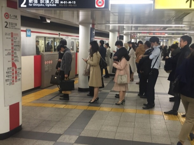 �N�����ݍ����Ă��܂��B_�������g���ۃm�����ԍ〈���w