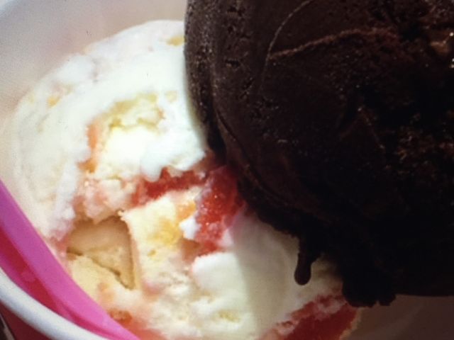 }J̃T[eBACXN[̓[X̓eʐ^1