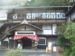 gV[̎l@ϑPقւ̓eʐ^1