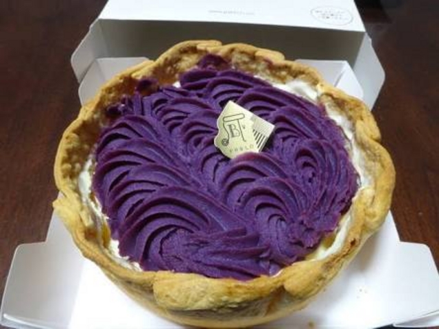 美味しすぎる_焼きたてチーズタルト専門店PABLO沖縄国際通り店