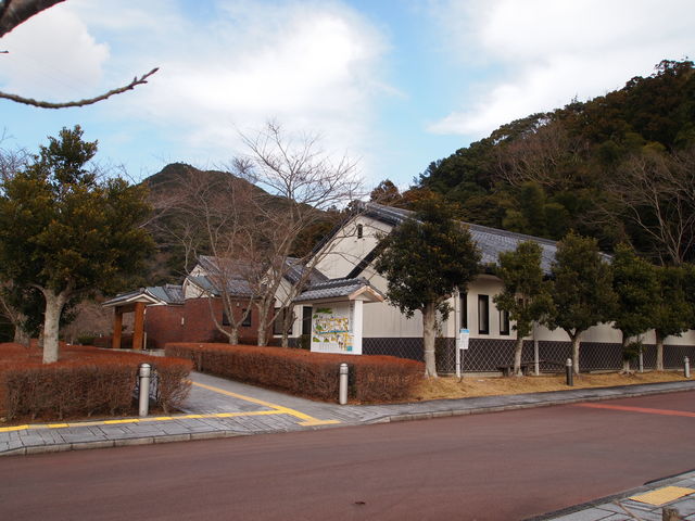 ���F�̊ف@�����قł�_�܃P���隬