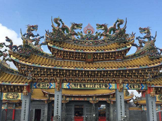 �ܐ瓪�̗������鐹�V�{