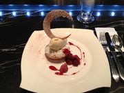 poporon�����Toshi Yoroizuka �����~�b�h�^�E���X�̓��e�ʐ^2