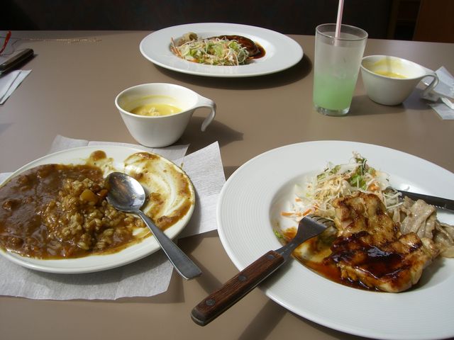 `܂˂̃Xe[LBNgAHrX̓eʐ^1