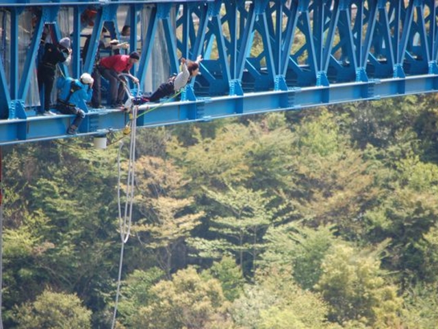 �o���W�[�W�����v_���_��