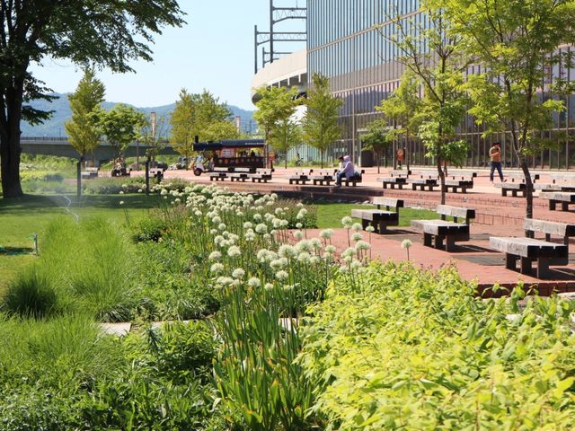 �뉀_�k�ʓs�K�[�f��