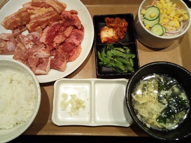 ǂ񃁃bZA~[Y[_ǂ bZA~[Y[X