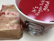 poporoñP^bL[tCh`LlXiKFC:Kentucky Fried Chickenj̓eʐ^1