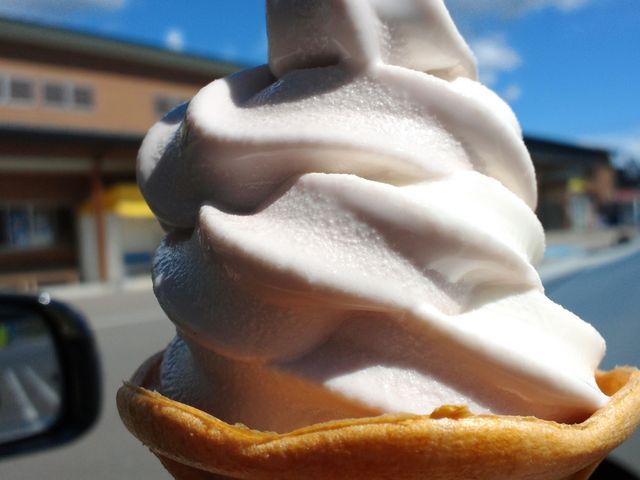 ��̒��������A�C�X��H�ׂĈ�x��_���̉w ���傤�Ȃ�