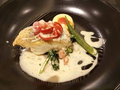 ȂɂJAL̃zeg@Et[@Xgupe[vւ̓eʐ^1