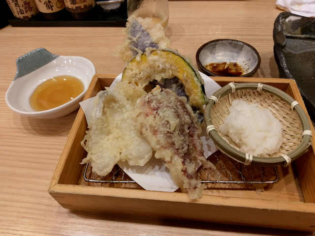 hiro̎RA ۑPYo_X̓eʐ^3