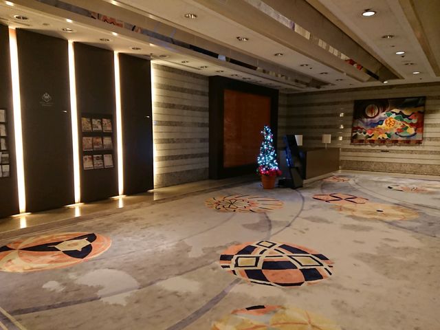 �t�����g�O_�z�e���O�������B�A�a�̎R