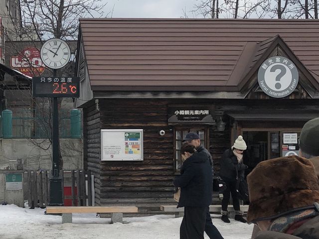 �^�͂̐��[�ɂ͊ό��ē����Ɖ��x�v���B_�^�͂ƐΑ��q�ɌQ