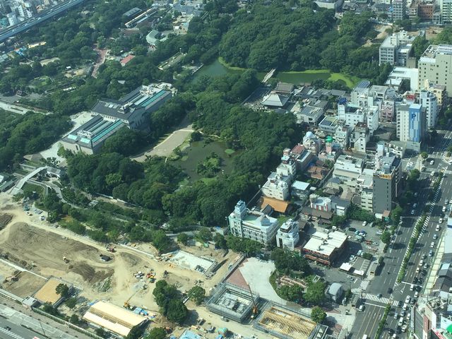 ���ォ��̌i�F_���ׂ̃n���J�X