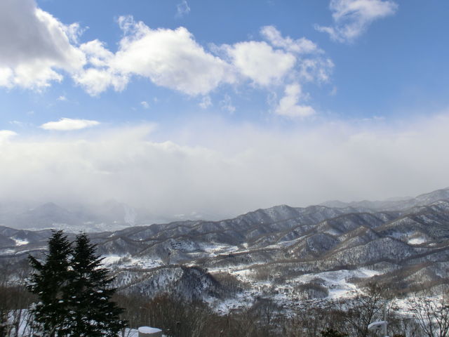 �R������̌i�F_������R���[�v�E�F�C