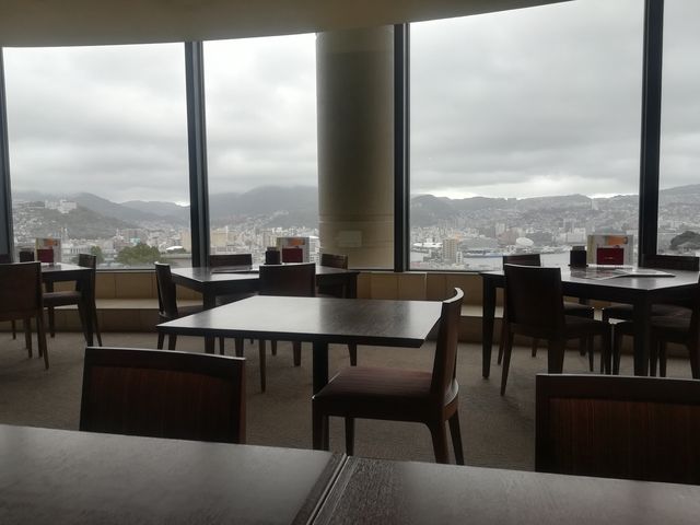 �i�F_��R����z�e���A�}���f�B