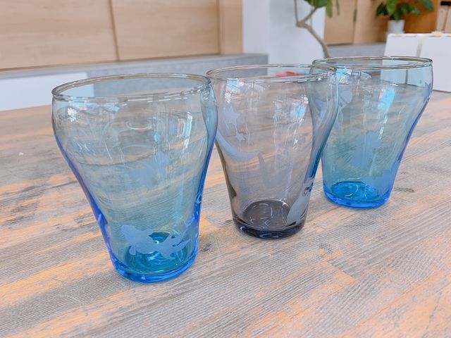 3�l�̃T���h�u���X�g��i_�M�C�N���t�g�H�[