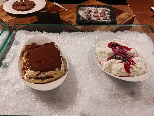 �e�B���~�X���N���[���_���W��_�N���X�z�e���D�y