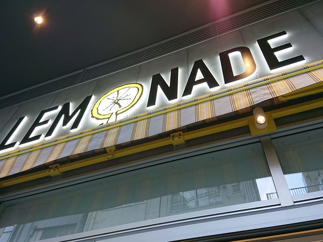 �a�J�X�g���[��_�a�J�X�g���[��