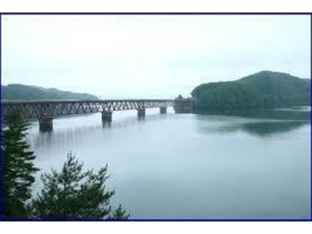 大きな湖です。_釜房湖