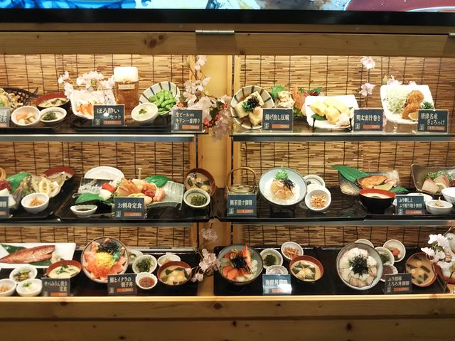 �Ӗ��T�o�Ȃǂ̔����������H�ׂ��܂��I
���傱���ƍ��؂Ȓ�H�����낢�날��܂��I_�����O�� �܂�Ƃ��H��