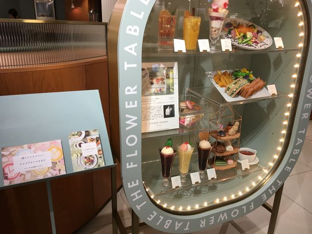 �X���̃��j���[�B_bistrocafe THE FLOWER TABLE