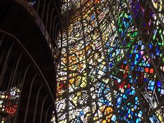 CMでもお馴染みのステンドグラスの塔が綺麗！ - 彫刻の森美術館の