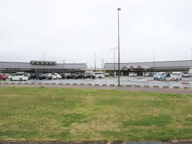 �S��_���̉w ������