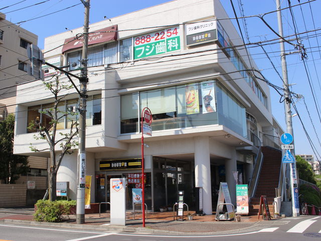 ���̃r���̂P�K�ł�_�h�g�[���R�[�q�[�V���b�v �����J�X