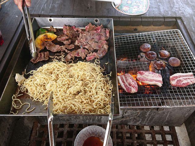 ��ӂŃo�[�x�L���[_�o�[�x�L���[�n�E�X�l�G�̐X