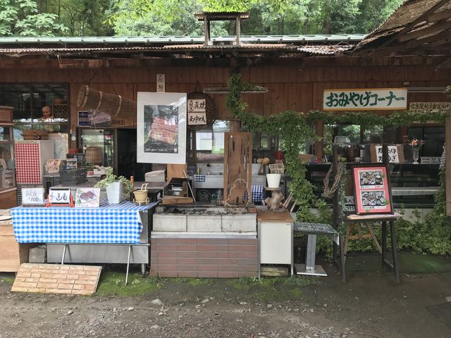 ʐ^͂X̊Oς̈ꕔAXO͂ȂLłB_ό