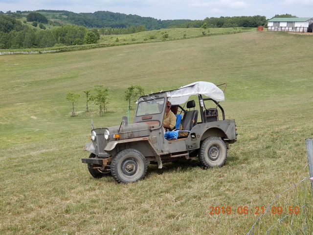 �q�r�����悹�A�W�[�v�őޏꂷ��W��_�m�ʂ߂�r�q��