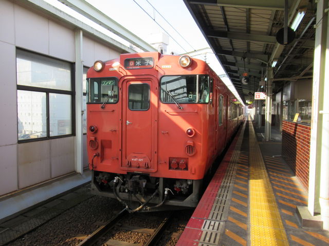 JR���]�w�ɒ�Ԓ��̍��S�^�C����_�i�q���]�w