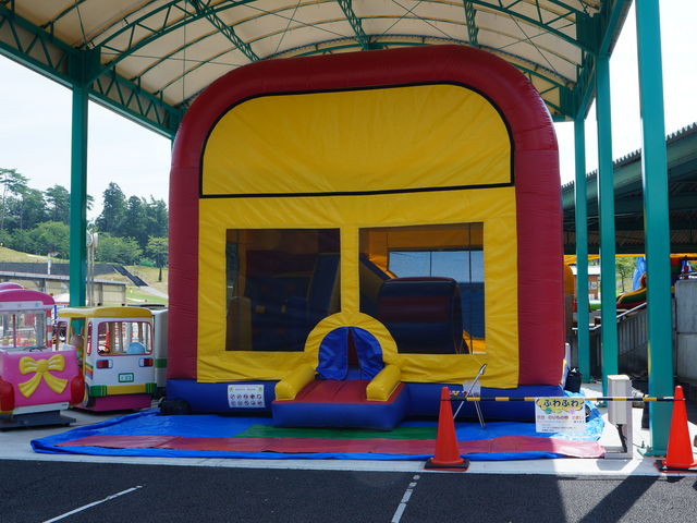 �A�X���`�b�N_�`���`�����[���h�E��������