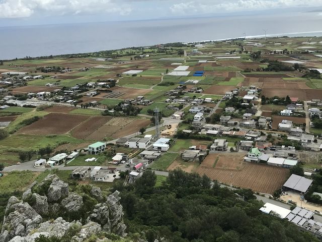 ��R�R������̕��i_�ɍ]���^�b�`���[