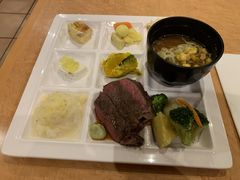 ʂ̃C^[iViK[fzecւ̓eʐ^1