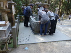 �Ђ낳��̕v�w�嚠�Ђւ̓��e�ʐ^1