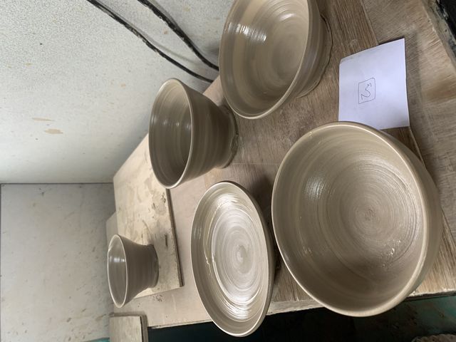 �������i�ł�_�y�̊�H�[