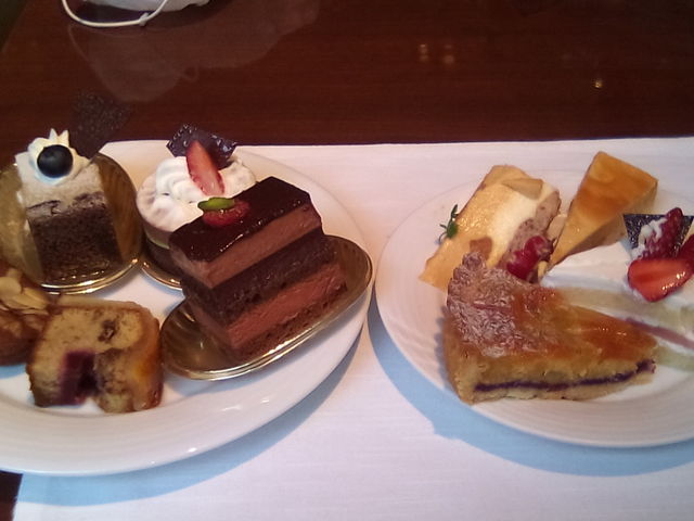 �X�C�[�c_�R�[�g���[�h�}���I�b�g��������z�e��