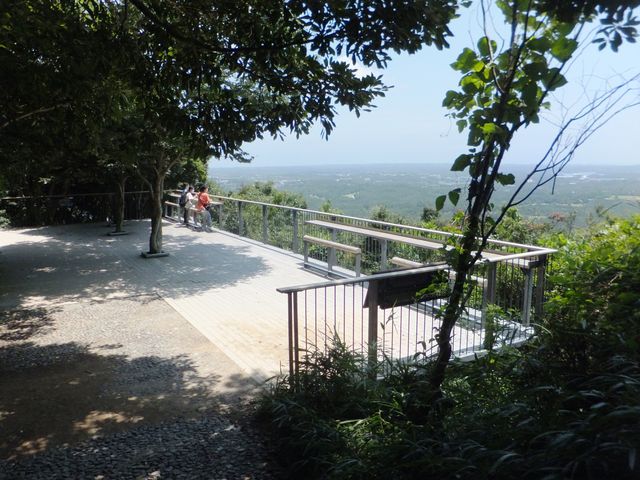木もれ日テラス_横山
