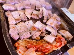 ����[����̐V��v�ۃR���A�^�E���ւ̓��e�ʐ^1