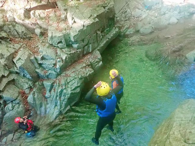 5m�R�W�����v�͍ō��ŁA�A���Ŕ�т܂����I_�ߐ{�A�E�g�o�b�N�c�A�[�Y