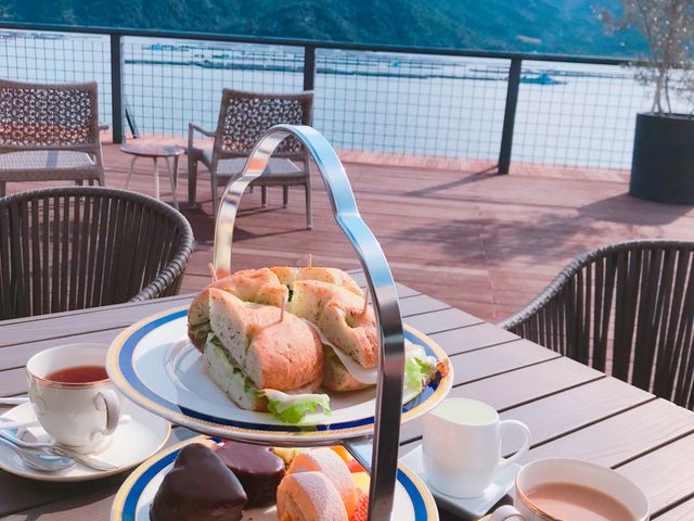 �A�t�^�k�[���e�B�[_���|�O�����h�z�e��