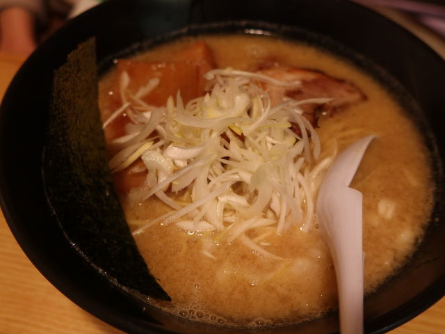 ���X���[����_�ˈ� �݂���