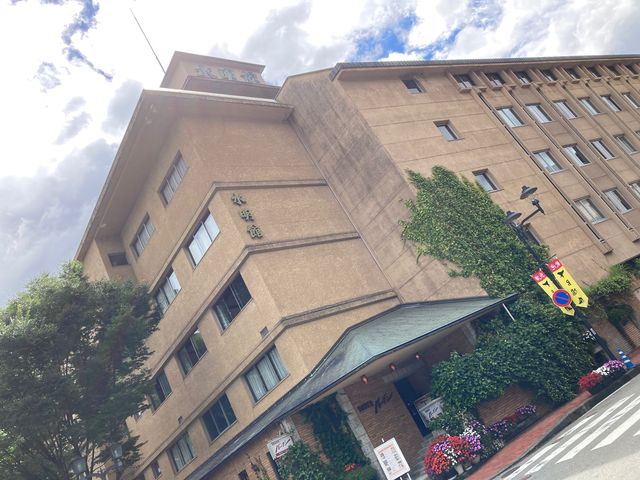 ���C���� ������_���C����@������