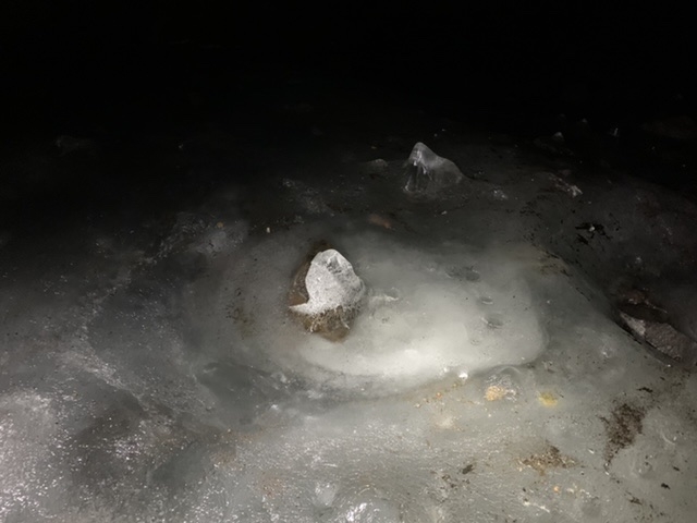 �����̒��̕X�ł��B���̏������܂��B_�A�E�g�h�A�̌� in �x�m�R�[ FUJI HAT