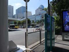 hyde�����JR���w�ւ̓��e�ʐ^1