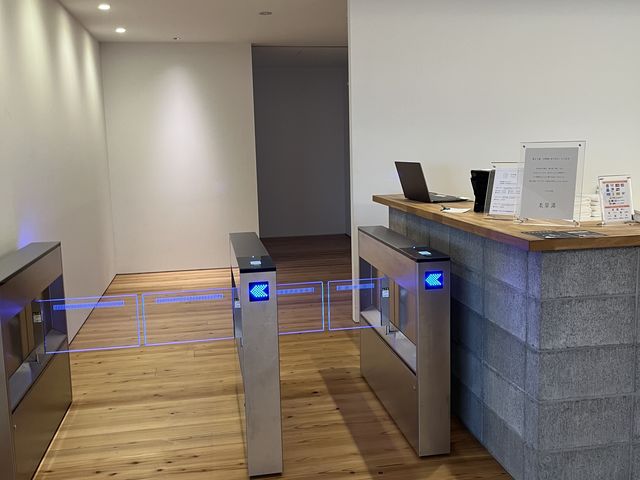 �����C�̓����_VISON �{����