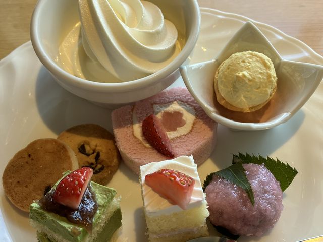 �C�`�S��s���N�̃X�C�[�c������ł��ďt�������܂�����_ANA�N���E���v���U�z�e���H�c