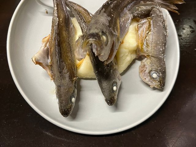 �����̓n�b�V���h�|�e�g�̏�ɑf�g����_�˓c�` ������